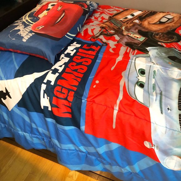 Cars 2 Disney Pixar Curtains, Comforter and Sheet set for Twin size bed. - Picture 11 of 16